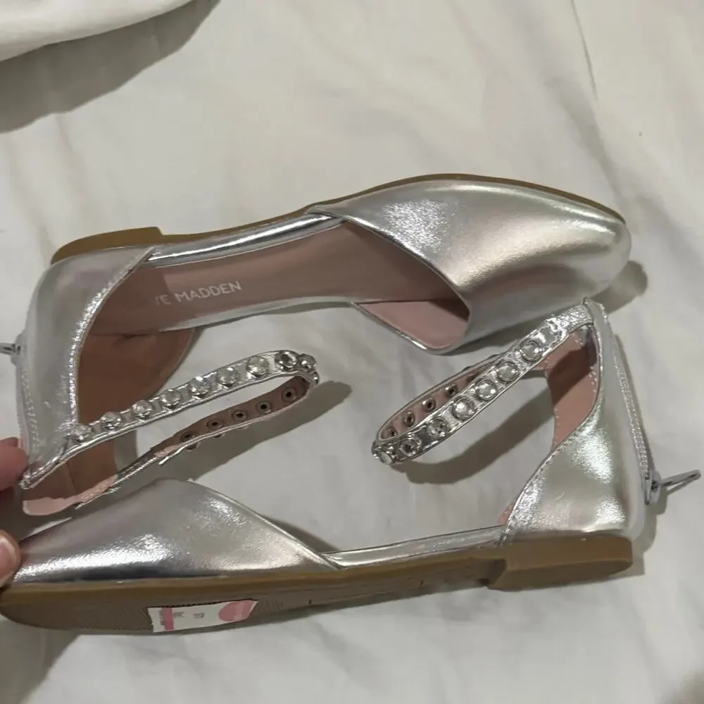 Steve Madden 2 Silver Flats with Embellished Straps flats nwt